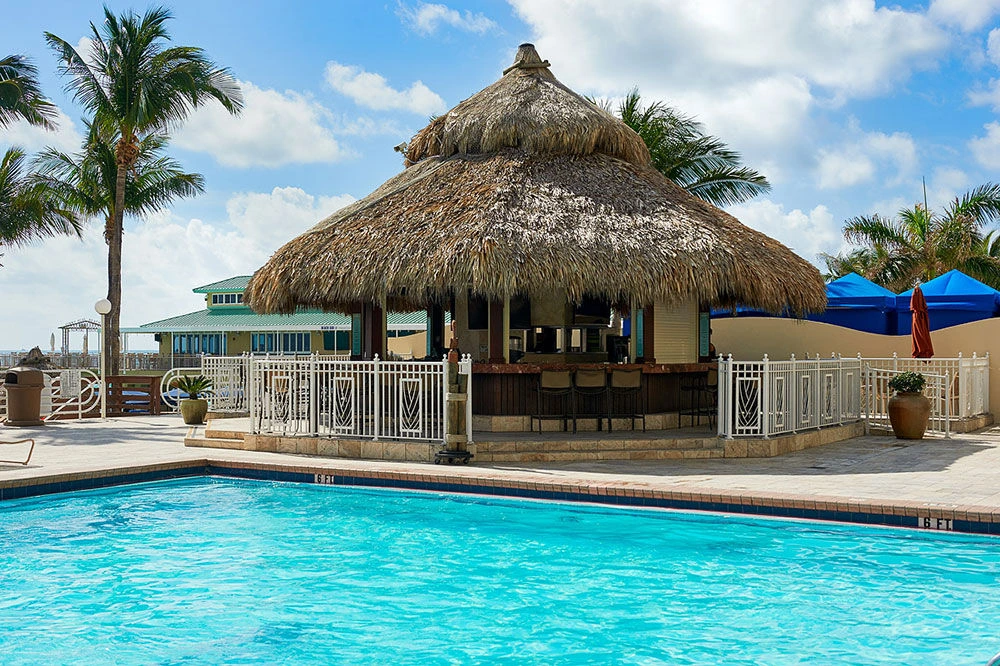 Newport Beachside Resort Tiki Bar