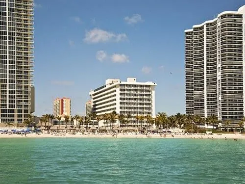 Newport Beachside Resort