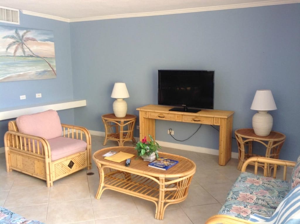 bluewater at guanahani living room