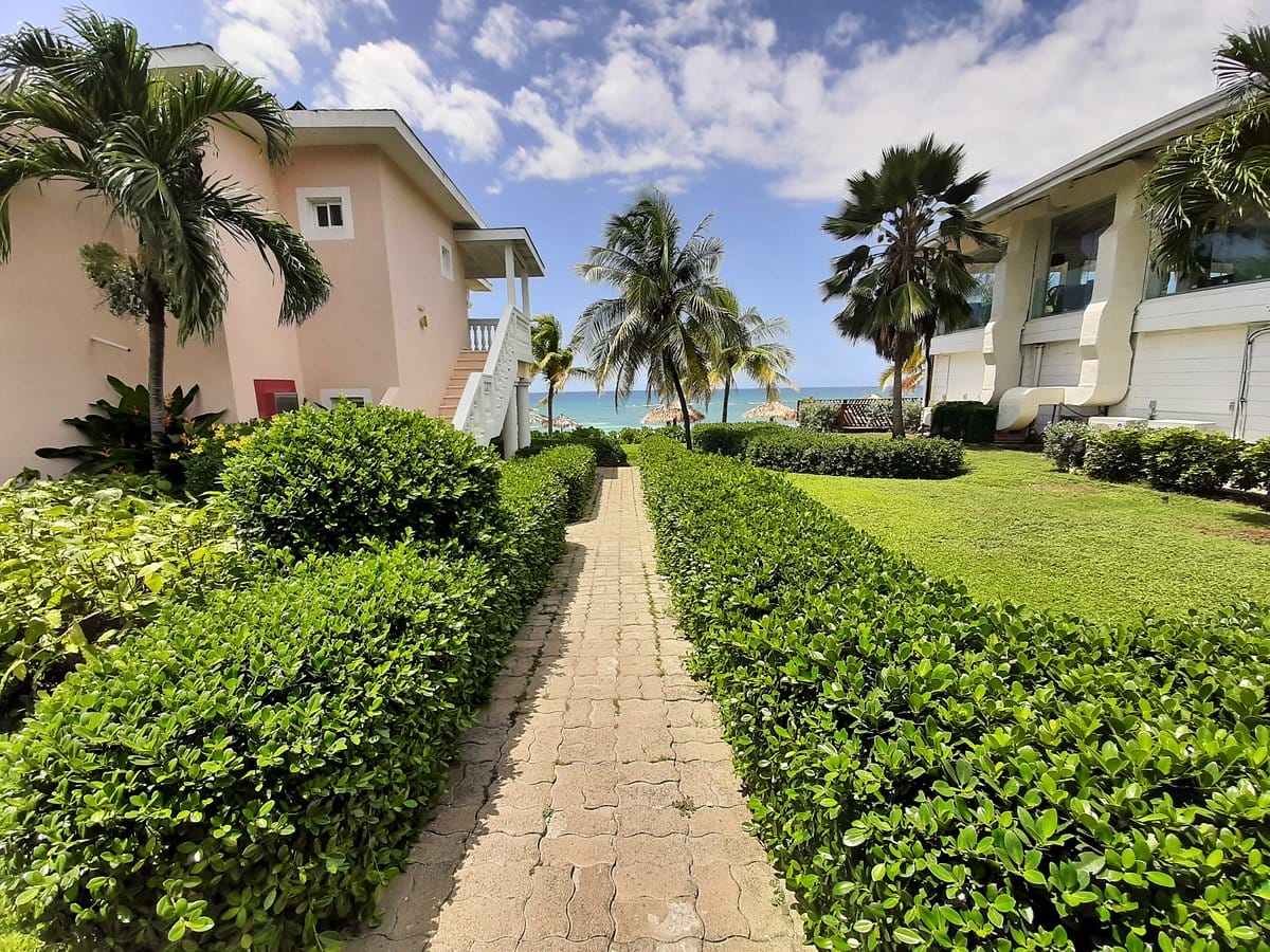 Grand Palladium Lady Hamilton Resort & Spa