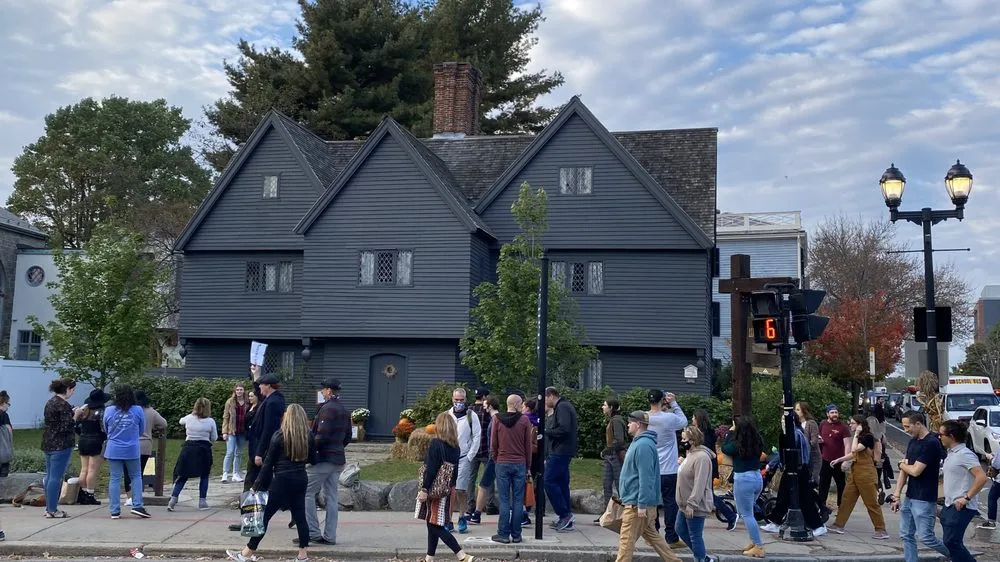 Salem Walking Tours Salem Walking Tours