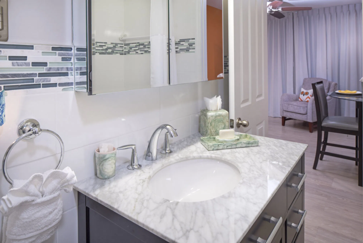Morritt's Tortuga Seaside Bathroom