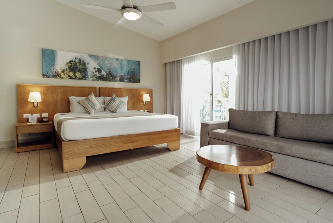 Lifestyle Tropical Beach Resort & Spa Bedroom