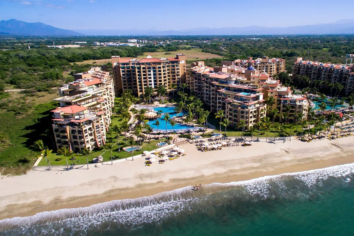 Villa La Estancia Beach Resort