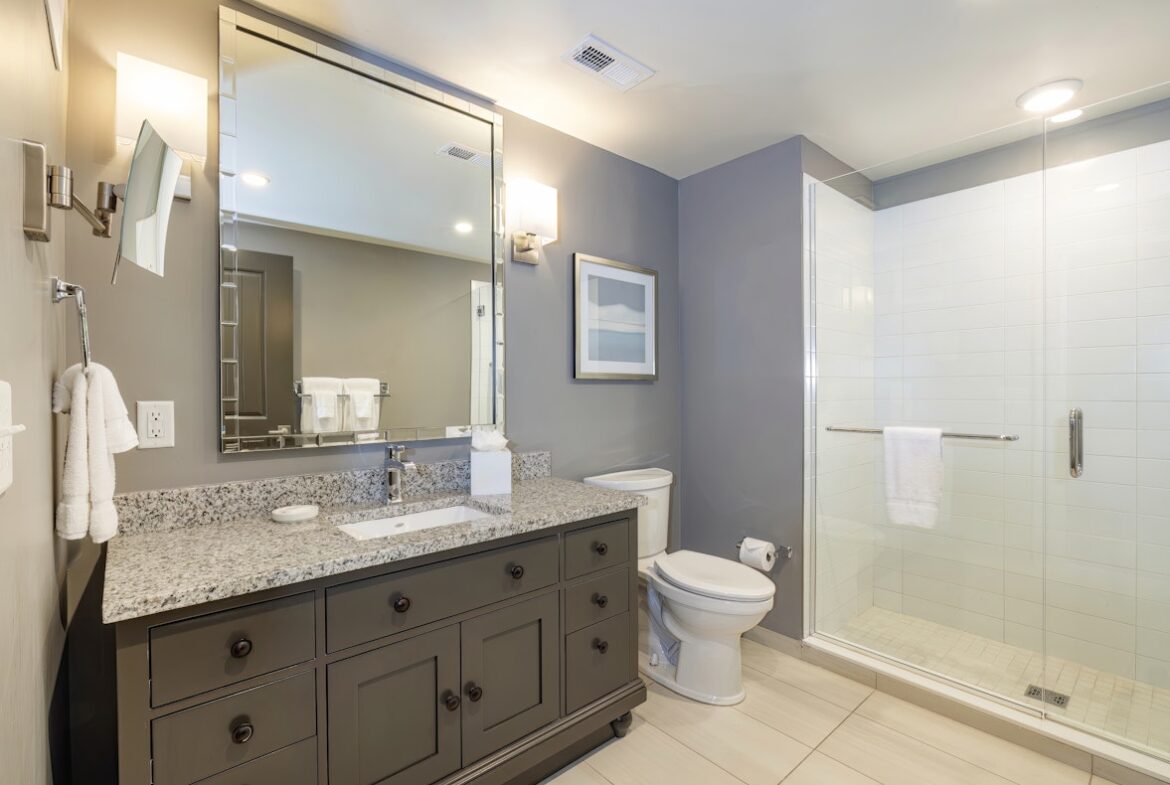 WorldMark Orlando Kingstown Reef Bathroom