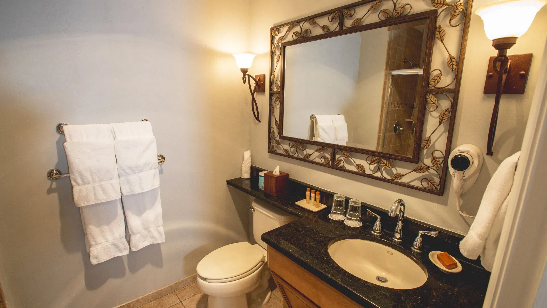 Resort Owners Vacation Club Association bathroom