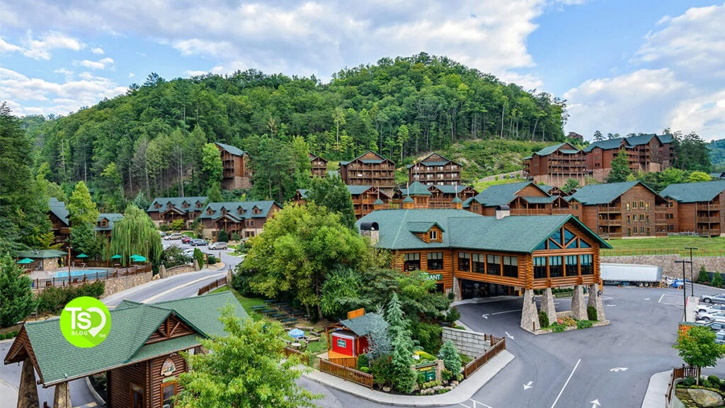 Best Places to Go in October in the US for Adults