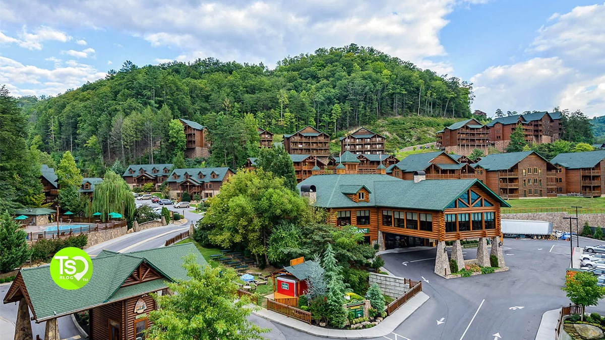 Best Places to Go in October in the US for Adults