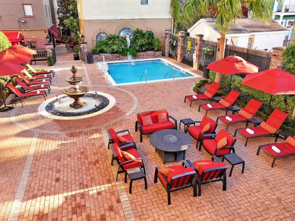 Club Wyndham New Orleans at Avenue Plaza Pool