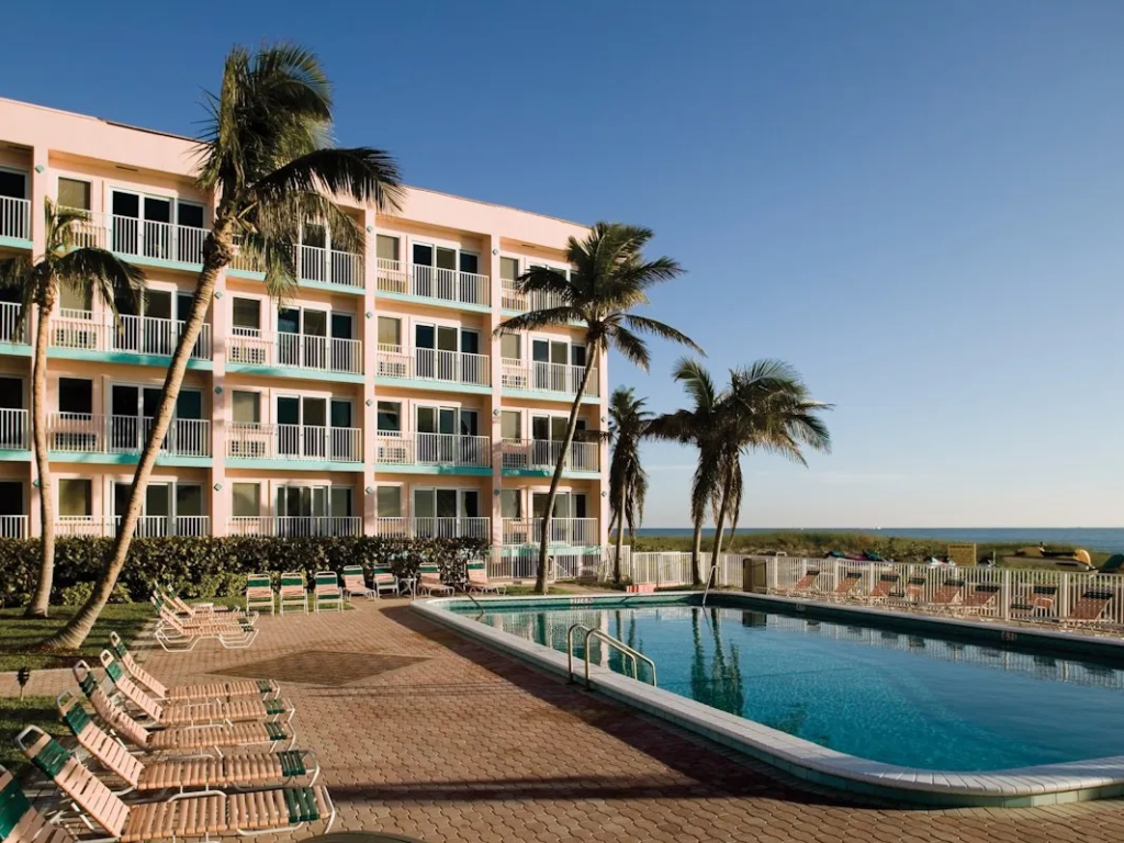 Club Wyndham Sea Gardens Beach Pool