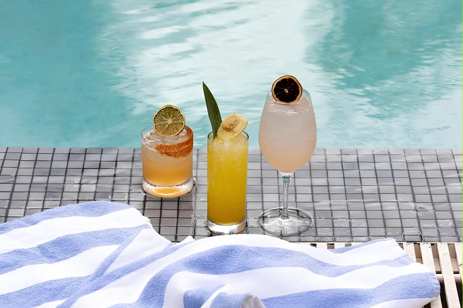 Meliá Orlando Celebration Pool Drinks