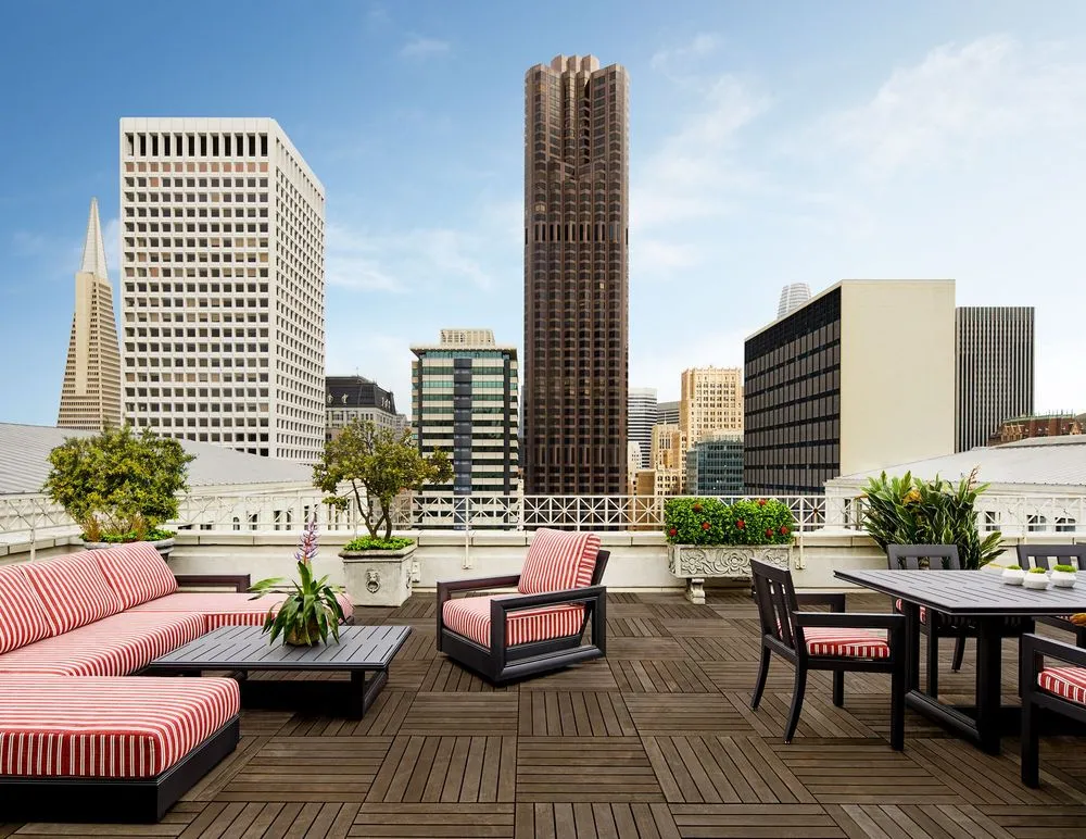 Ritz Carlton Vacation Club Rentals: San Francisco Rooftop Lounge