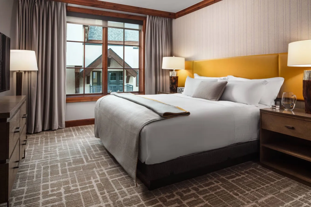 Ritz Carlton Vacation Club Rentals: Vail Bedroom
