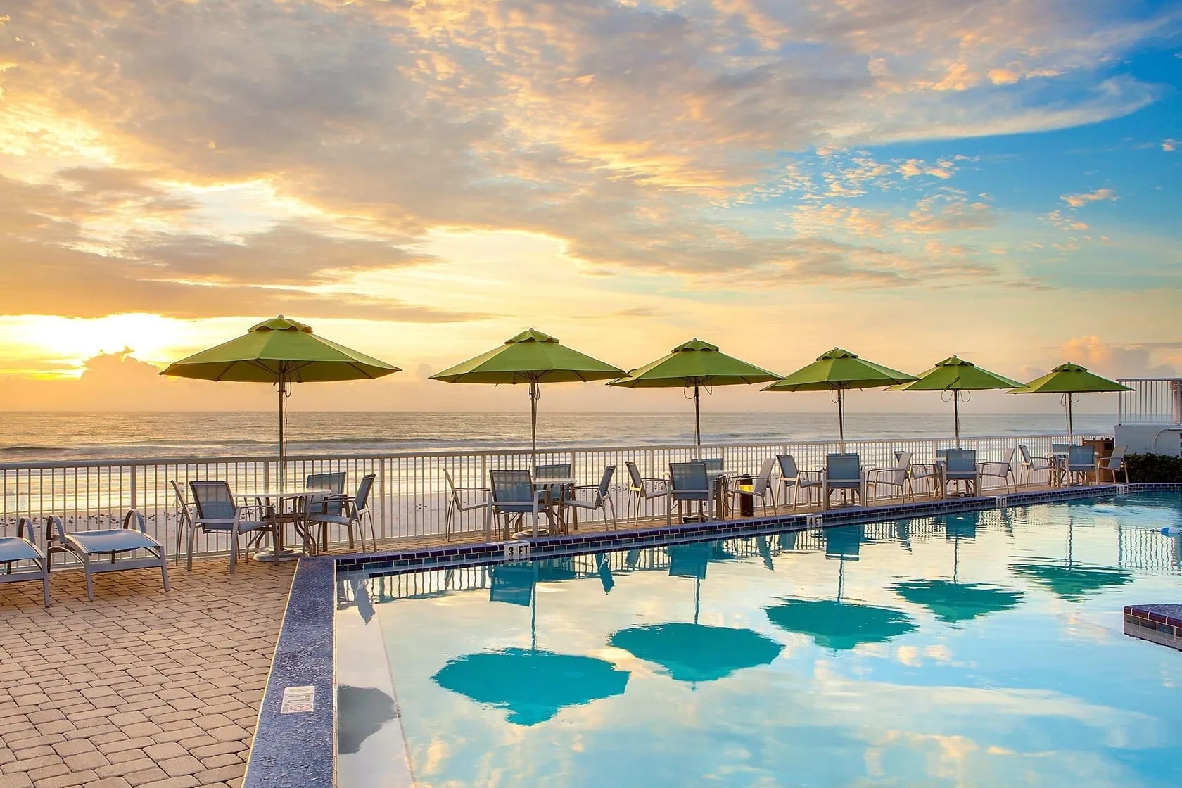 Timeshare Rentals in Daytona FL: Daytona Seabreeze