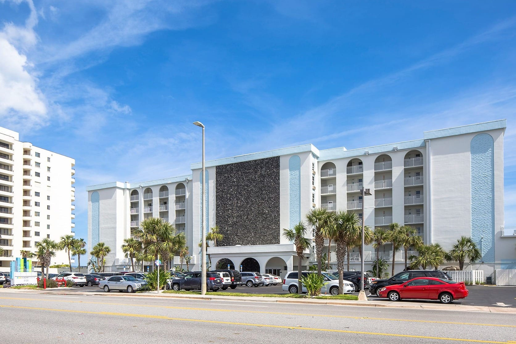 Daytona Beach timeshares Daytona Seabreeze exterior