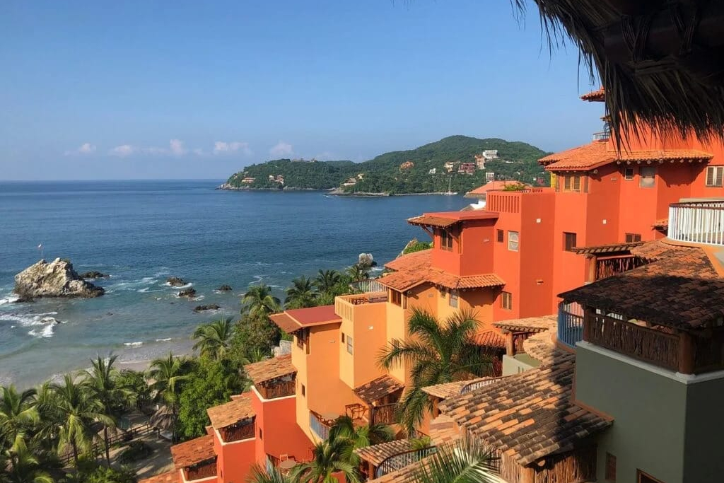 Embarc Resorts by Diamond