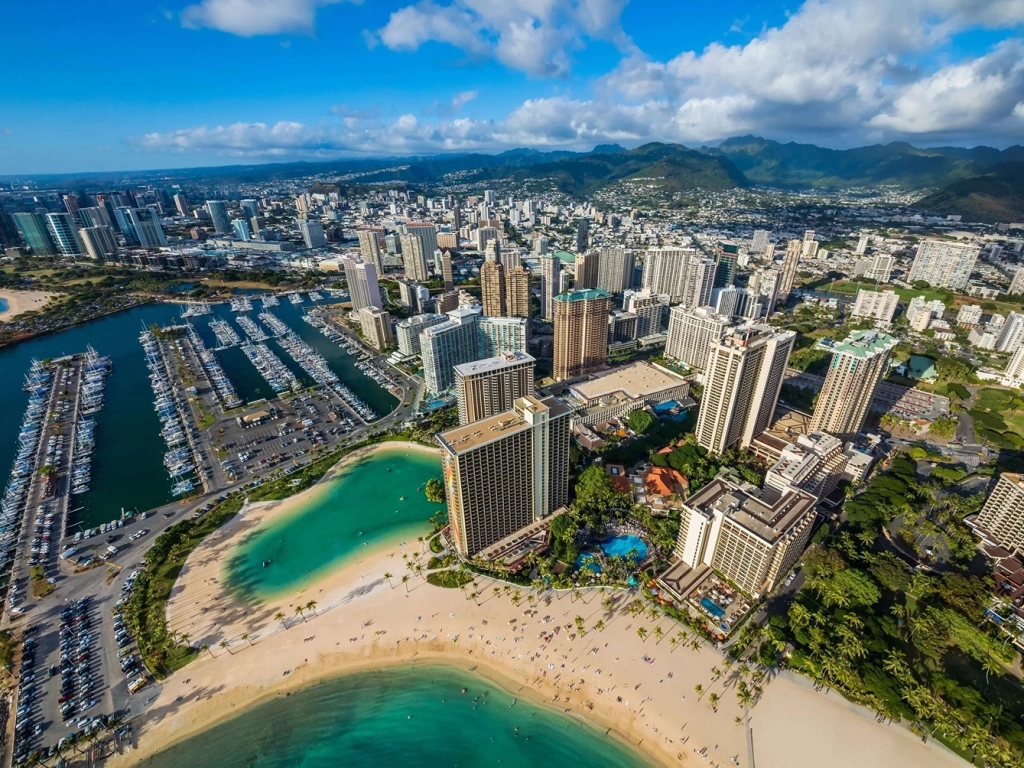 RCI Hawaii: Grand Waikikian by Hilton Grand Vacations