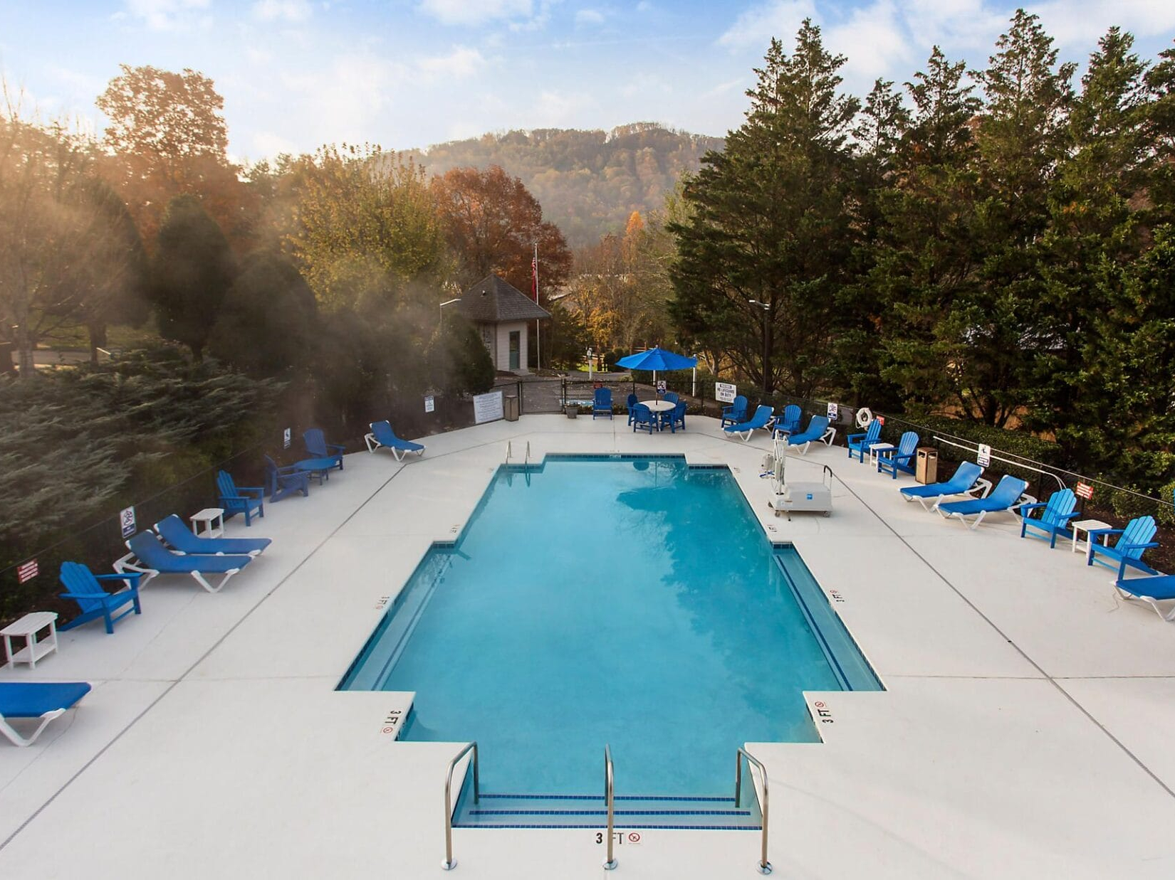 Outdoor pool at Laurel Crest, a Hilton Vacation Club