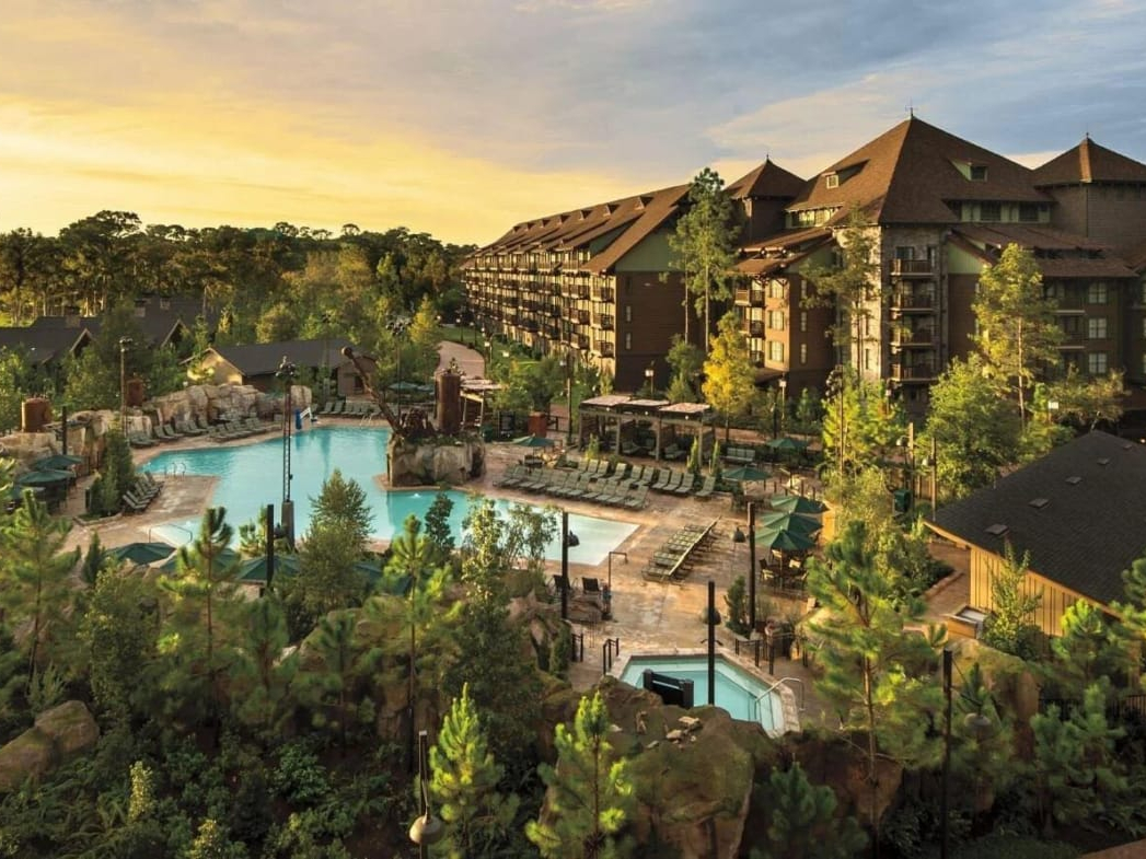 Pool and lodge at Copper Creek Villas & Cabins at Disney's Wilderness Lodge