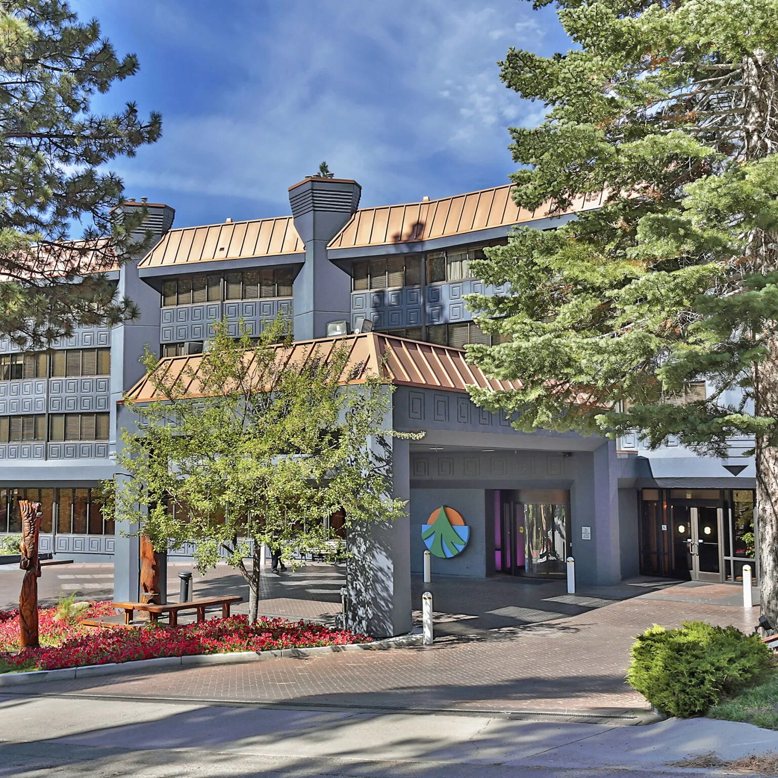 tahoe seasons resort entrance, diamond resorts california